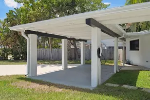 1789 NE 35th St, Oakland Park, FL 33334 - Photo 2