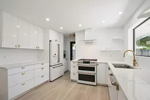 1789 NE 35th St, Oakland Park, FL 33334 - Photo 8