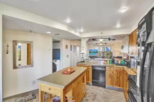 2200 S Cypress Bend Dr, Pompano Beach, FL 33069 - Photo 30