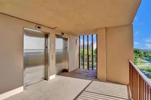 2200 S Cypress Bend Dr, Pompano Beach, FL 33069 - Photo 28