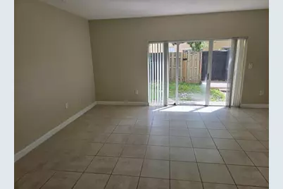 1575 NE 33 Av, Unit #101, Homestead, FL 33033 - Photo 4