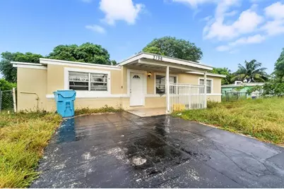 3196 N Seacrest Blvd, Boynton Beach, FL 33435 - Photo 2