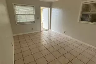 1301 N 12th Ct, Hollywood, FL 33019 - Photo 4