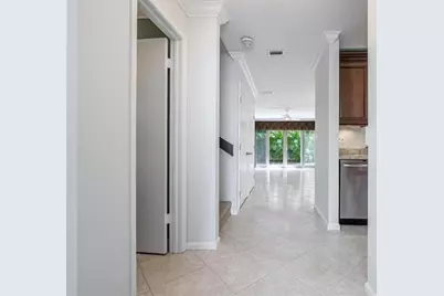 801 SE 16th Ct, Unit #11, Fort Lauderdale, FL 33316 - Photo 8