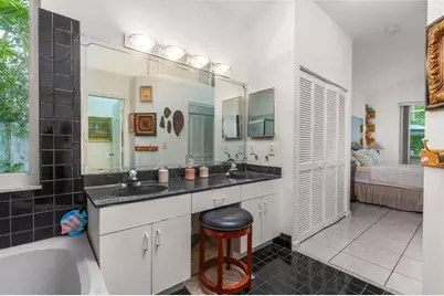 3264 NW 22nd Avenue, Oakland Park, FL 33309 - Photo 20