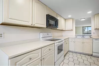 2707 NE 14th St Causeway, Unit #305, Pompano Beach, FL 33062 - Photo 8