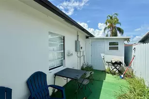 8231 SW 9th St, North Lauderdale, FL 33068 - Photo 22