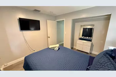 8231 SW 9th St, North Lauderdale, FL 33068 - Photo 18