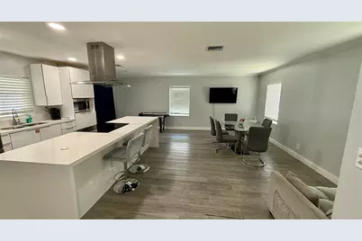 8231 SW 9th St, North Lauderdale, FL 33068 - Photo 8