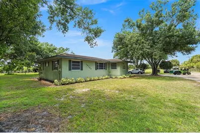 10100 W Midway Rd, Fort Pierce, FL 34945 - Photo 6