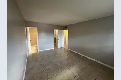 2020 NE 56th St, Unit #208, Fort Lauderdale, FL 33308 - Photo 18