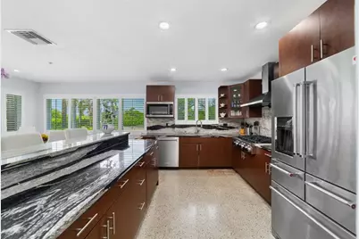 2910  Johnson St, Hollywood, FL 33020 - Photo 6