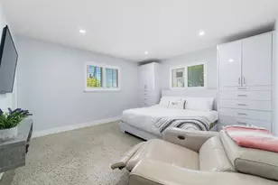 2910 Johnson St, Hollywood, FL 33020 - Photo 10