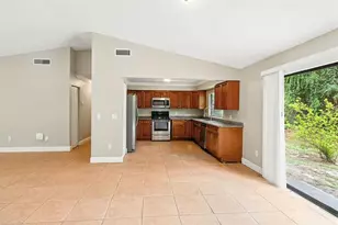 12179 58th Pl, West Palm Beach, FL 33411 - Photo 10