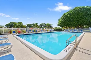 202 NW 52nd St, Deerfield Beach, FL 33064 - Photo 44