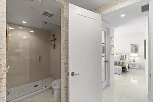 100 E Las Olas Blvd, Fort Lauderdale, FL 33301 - Photo 34