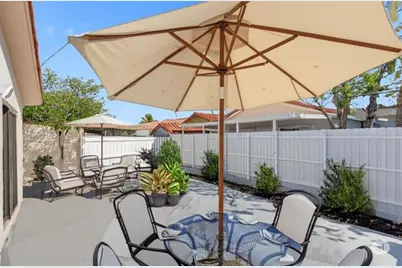 2614 W 65th St, Hialeah, FL 33016 - Photo 32
