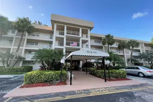 3051 S Palm Aire Dr, Pompano Beach, FL 33069 - Photo 6