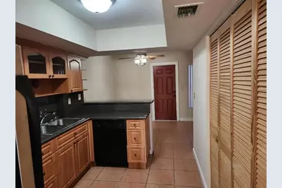 2624 NW 47th Ter, Unit #1105, Lauderdale Lakes, FL 33313 - Photo 2