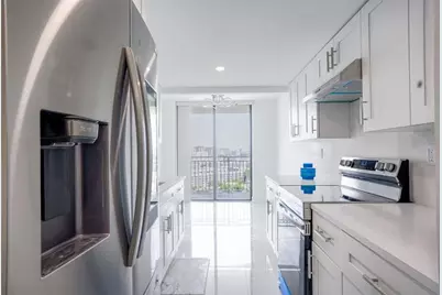 210 174  Street, Unit #1810, Sunny Isles Beach, FL 33160 - Photo 8
