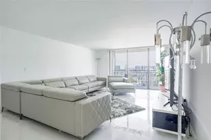 210 174th St, Sunny Isles Beach, FL 33160 - Photo 4