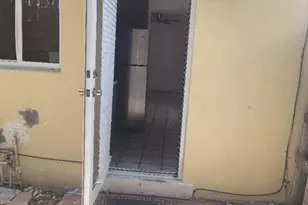 1717 SW 11th St, Fort Lauderdale, FL 33312 - Photo 2