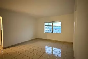 890 NW 39th St, Oakland Park, FL 33309 - Photo 4