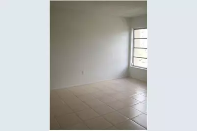 4158  Inverrary Dr, Unit #404, Lauderhill, FL 33319 - Photo 8