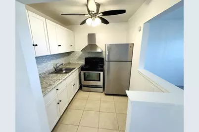 138  Fanshaw D, Unit #D, Boca Raton, FL 33434 - Photo 2