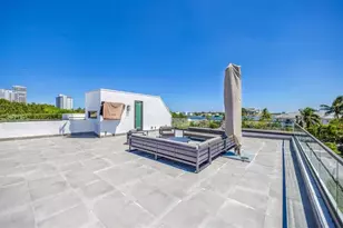 2001 Marietta Dr, Fort Lauderdale, FL 33316 - Photo 72