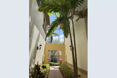 5926 NW 117th Dr, Unit #9B, Coral Springs, FL 33076 - Photo 2