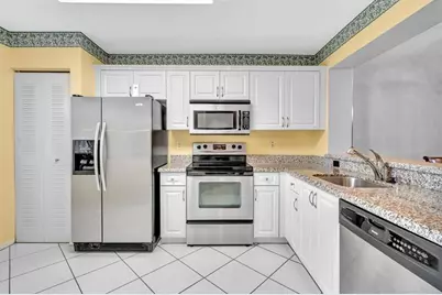 9525  Weldon Cir, Unit #H310, Tamarac, FL 33321 - Photo 4