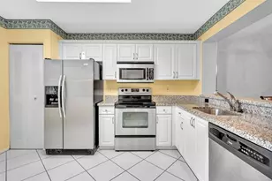 9525 Weldon Cir, Tamarac, FL 33321 - Photo 4