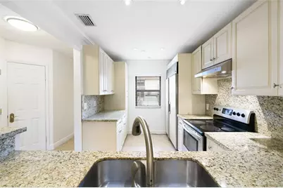 3755  Carambola Cir N, Unit #3755, Coconut Creek, FL 33066 - Photo 6