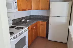 3640 NE 1st Ave., Oakland Park, FL 33334 - Photo 4