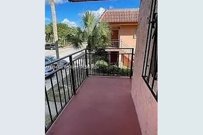 235  Lakeview Dr, Unit #201, Weston, FL 33326 - Photo 2