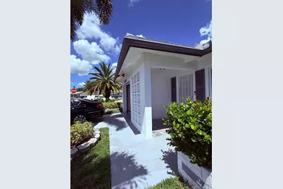 4605 NW 49th St, Tamarac, FL 33319 - Photo 6