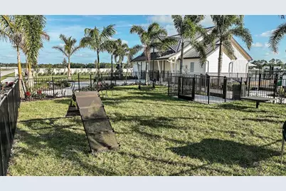 924 SE Seasons Lane, Port Saint Lucie, FL 34984 - Photo 34