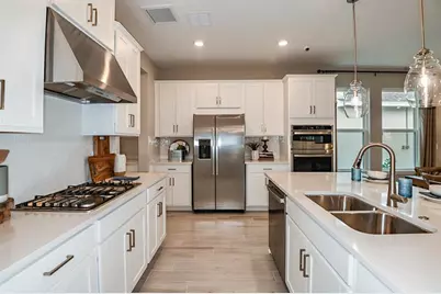 924 SE Seasons Lane, Port Saint Lucie, FL 34984 - Photo 4