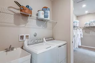 924 SE Seasons Ln, Port Saint Lucie, FL 34984 - Photo 16