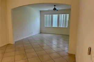 4386 Buena Tara Dr, West Palm Beach, FL 33413 - Photo 4