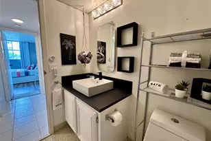 2811 Somerset Dr, Lauderdale Lakes, FL 33311 - Photo 18