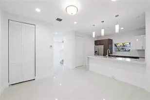 324 SW 14th Ct, Fort Lauderdale, FL 33315 - Photo 8