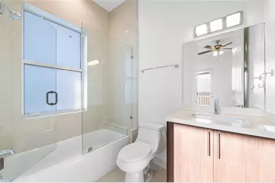 324 SW 14th Ct, Unit #324, Fort Lauderdale, FL 33315 - Photo 16