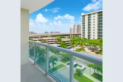 19380  Collins Ave, Unit #507, Sunny Isles Beach, FL 33160 - Photo 4