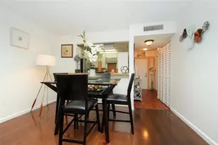 2571 Aragon Blvd, Sunrise, FL 33322 - Photo 2