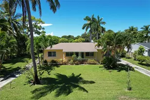 1383 NE 34th Ct, Oakland Park, FL 33334 - Photo 4