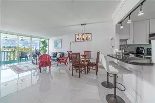 1660 NE 191st St Unit, Miami, FL 33179 - Photo 12