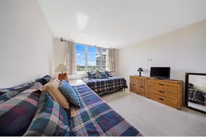 800  Cypress Grove Dr, Unit #402, Pompano Beach, FL 33069 - Photo 18