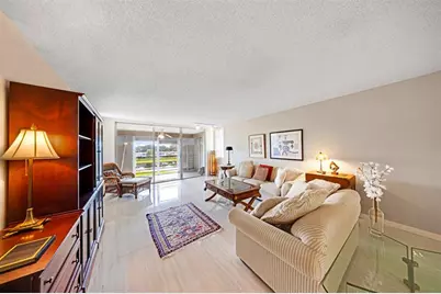 800  Cypress Grove Dr, Unit #402, Pompano Beach, FL 33069 - Photo 6